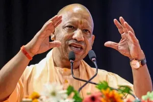 पंचायत सहायकों के लिए योगी सरकार का बड़ा ऐलान, ₹9 हजार मानदेय और हटाए गए सहायकों की होगी बहाली