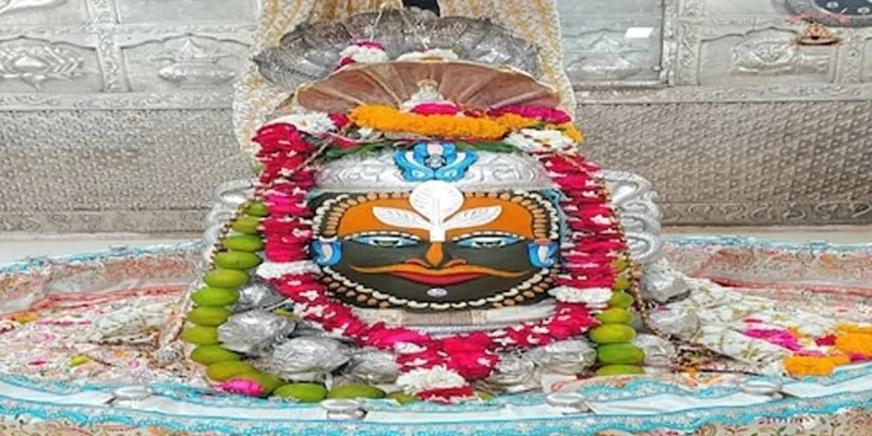 महाशिवरात्रि कल, शिवालय सजाए गए, जानिए भगवान शिव के लिए बेल पत्र, धतूरा, केसर, शहद क्यों महत्वपूर्ण है?