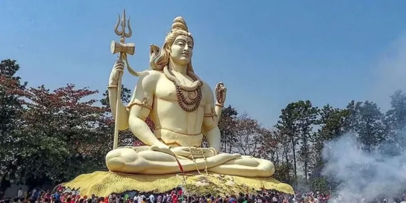 महाशिवरात्रि का पर्व 15 फरवरी को; इस रात भगवान शिव और माता पार्वती पृथ्वी का भ्रमण करते हैं और अपने भक्तों पर कृपा बरसाते हैं