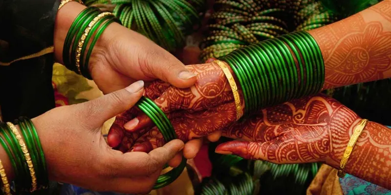 सावन में महिलाएं क्यों पहनती हैं हरी चूड़ियां? जानिए इसका धार्मिक महत्व